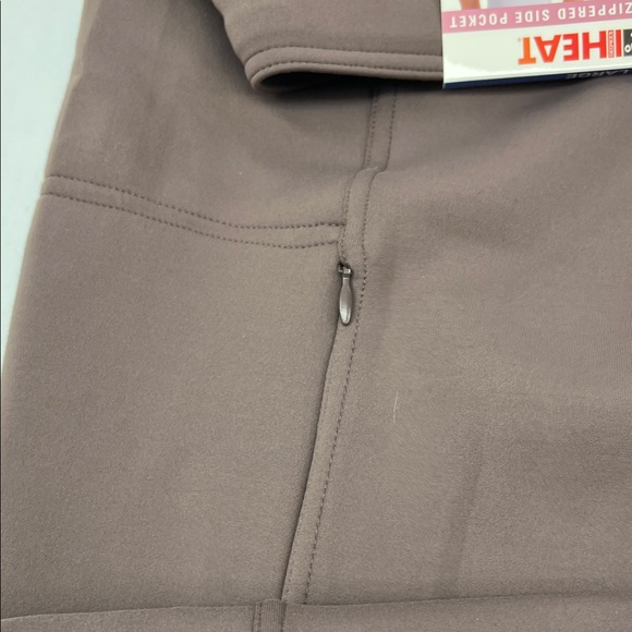 32 Degrees With Zippered side pocket Pants - Picture 6 of 9